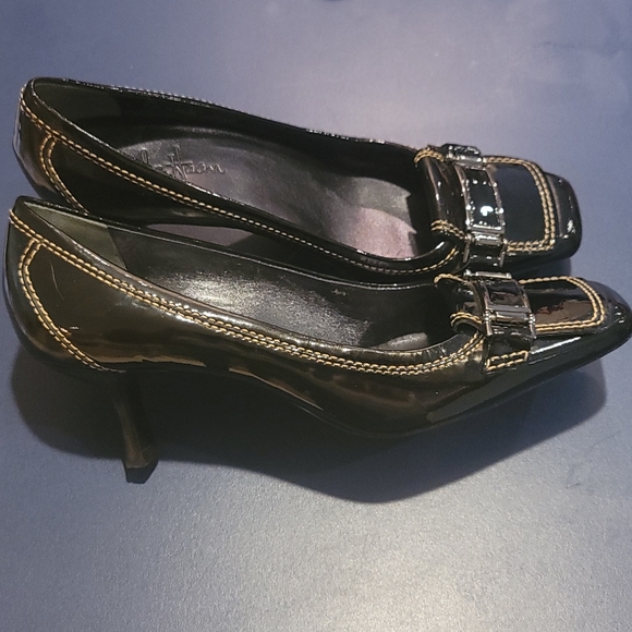 Cole Haan patent Leather high heels - Picture 2 of 3